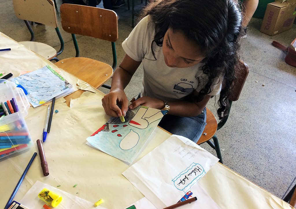 Canal Futura e Rede Peteca iniciam parceria contra o trabalho infantil Segunda etapa do projeto Pedra, Papel e Tesoura leva oficinas de educomunicação e quadrinhos a escolas da Região Sudeste, com foco no combate ao trabalho precoce. Crédito: Ana Luísa Vieira